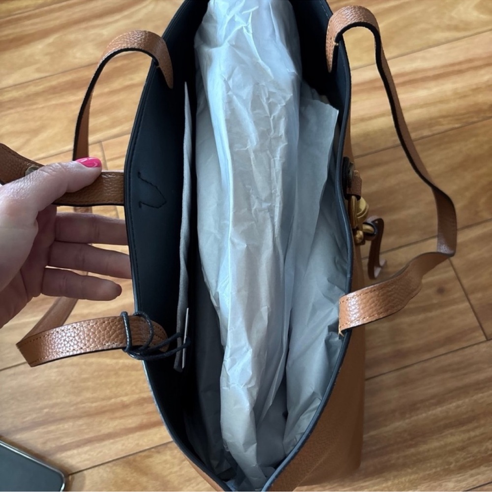 NWT Rebecca minkoff Megan tote - Picture 8 of 8